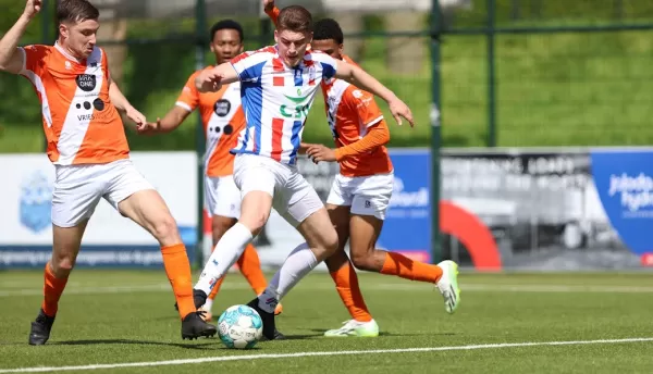 UDI-1 in Vierde Divisie C en Vrouwen 1 in Hoofdklasse B