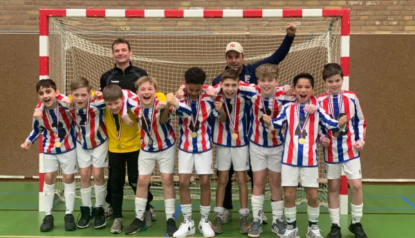 JO12-1 plaatst zich voor de districtsfinale van de winterzaalcompetitie in Nederweert